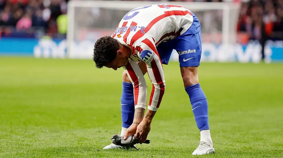 เกมหยุดเพราะนกพิราบ เหตุการณ์ไม่คาดคิดในสนาม