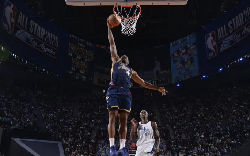 คาวาย เลียวนาร์ด ฟอร์เวิร์ดของทีม USA Stripes ทำคะแนนได้ 31 แต้ม