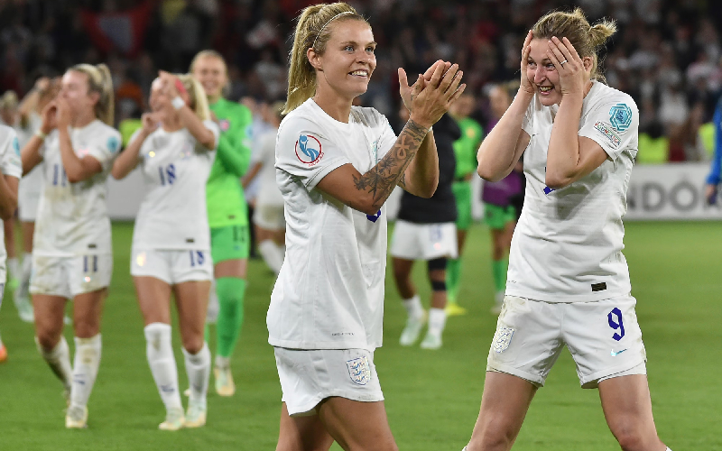 ทีมกุหลาบแดง